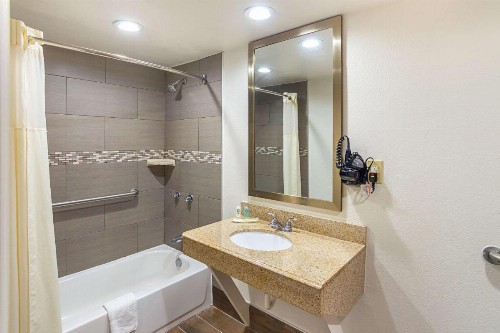 Quality Inn East Amarillo - image 23