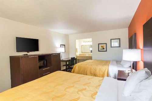 Quality Inn East Amarillo - image 25