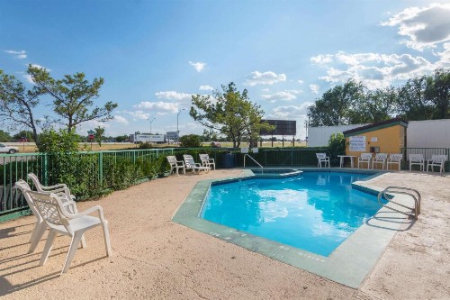 Quality Inn East Amarillo - image 28