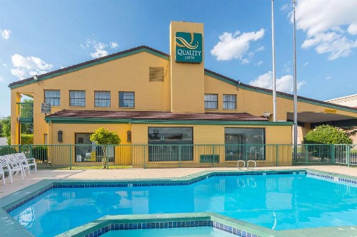 Quality Inn East Amarillo - image 30