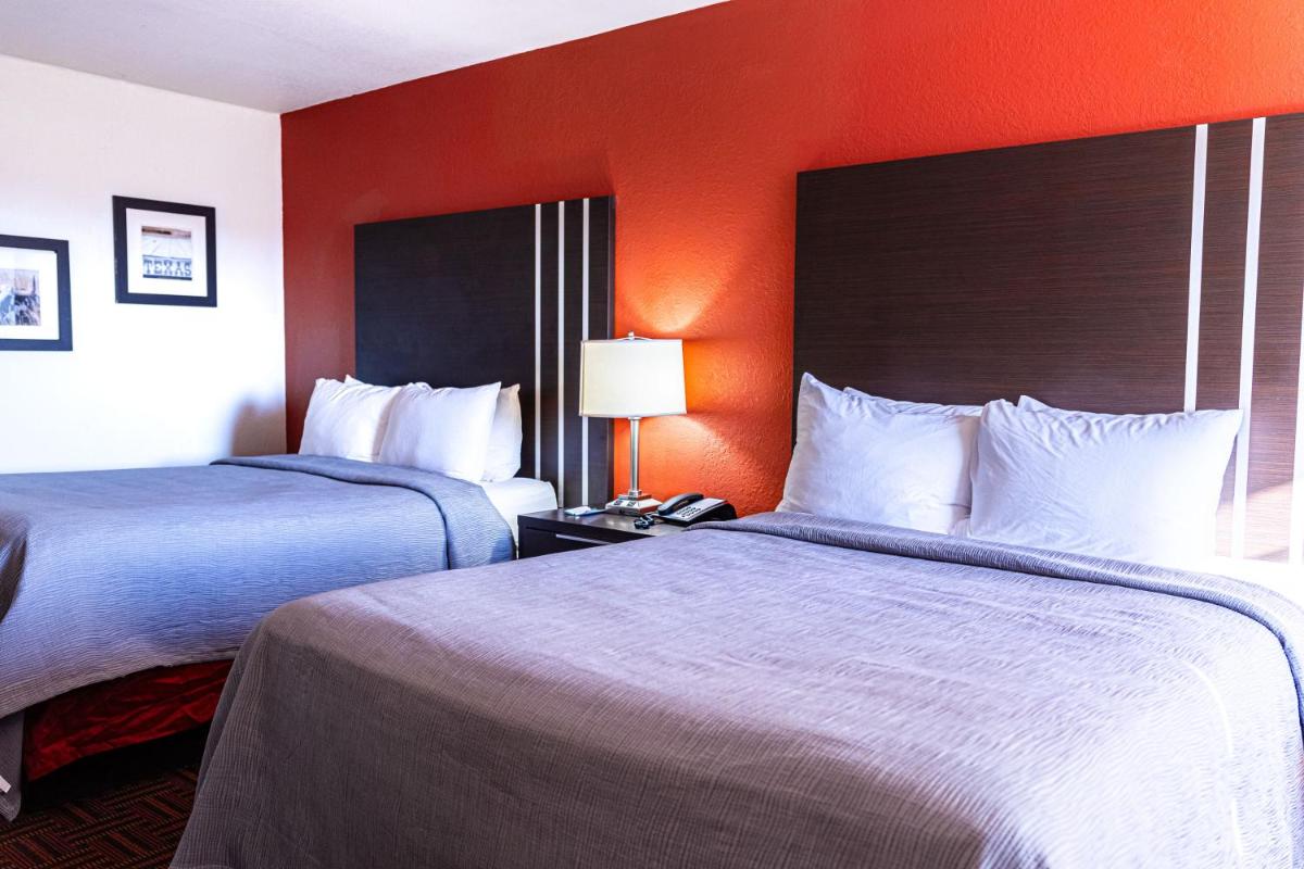 Quality Inn East Amarillo - image 4