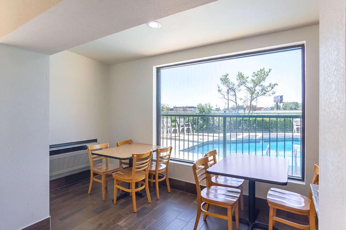 Quality Inn East Amarillo - image 6