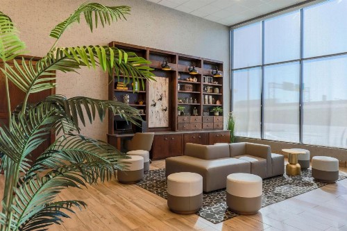 Four Points by Sheraton Amarillo Downtown - image 3