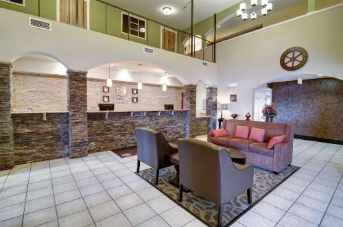 Comfort Inn and Suites Medical West - image 34