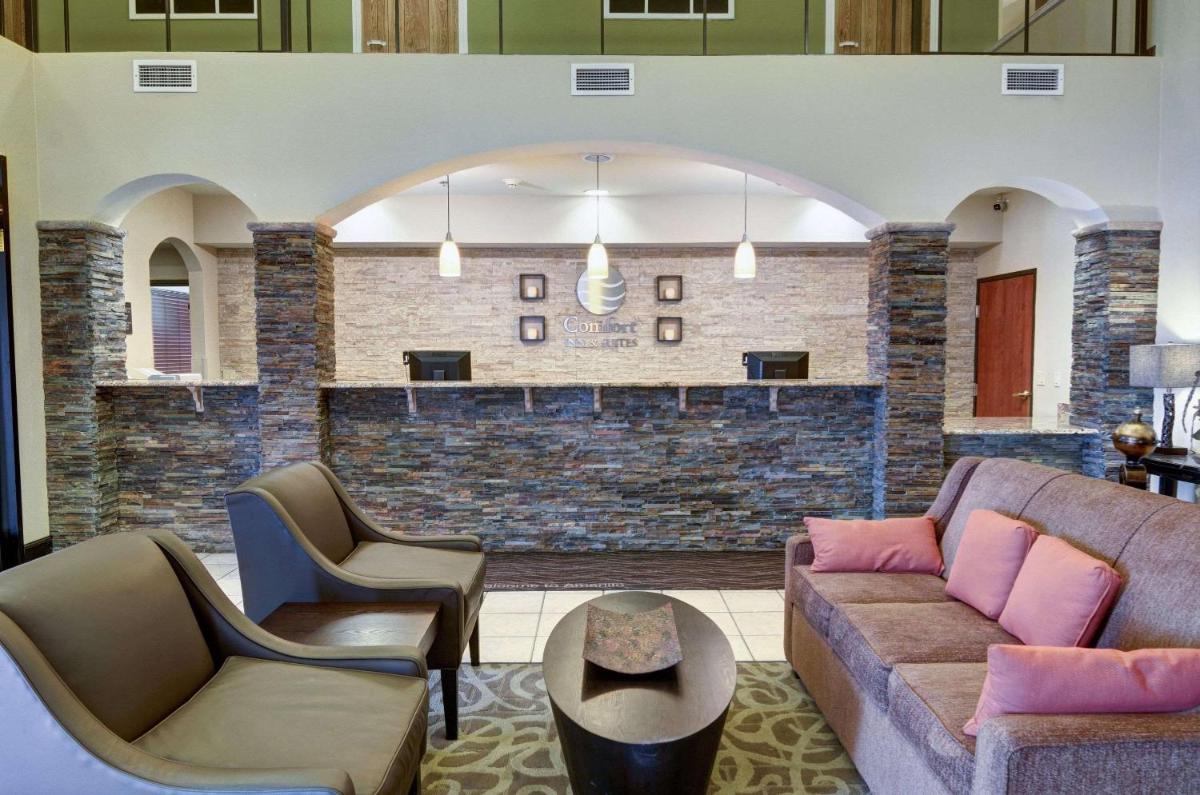 Comfort Inn and Suites Medical West - image 5