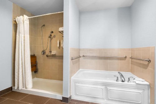 Hilton Garden Inn Amarillo - image 2