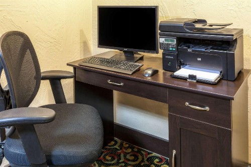 Baymont by Wyndham Amarillo East - image 10