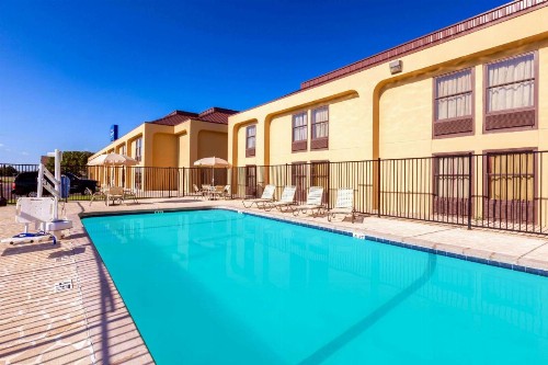 Baymont by Wyndham Amarillo East - image 7