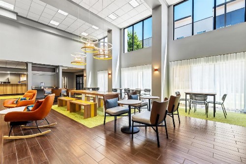Hampton Inn and Suites Amarillo West - image 10