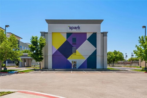 Hampton Inn and Suites Amarillo West - image 3