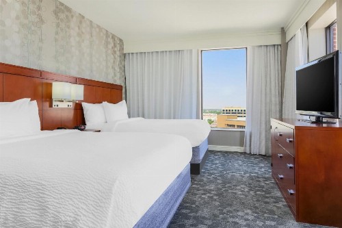 Courtyard by Marriott Amarillo Downtown - image 2