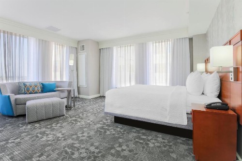 Courtyard by Marriott Amarillo Downtown - image 4
