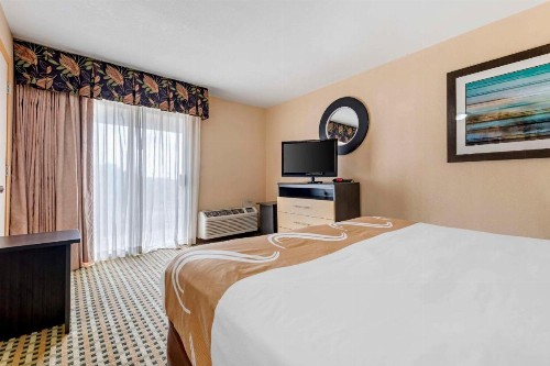 Quality Inn West Medical Center - image 15