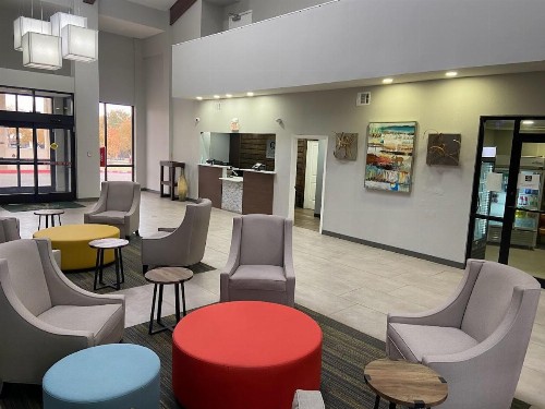 Quality Inn West Medical Center - image 33
