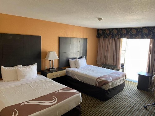 Quality Inn West Medical Center - image 44