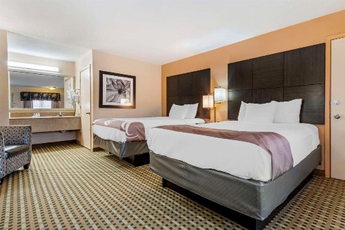 Quality Inn West Medical Center - image 8