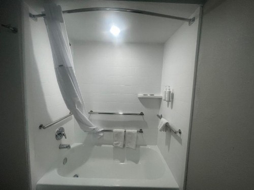 Days Inn by Wyndham Amarillo - Medical Center - image 6