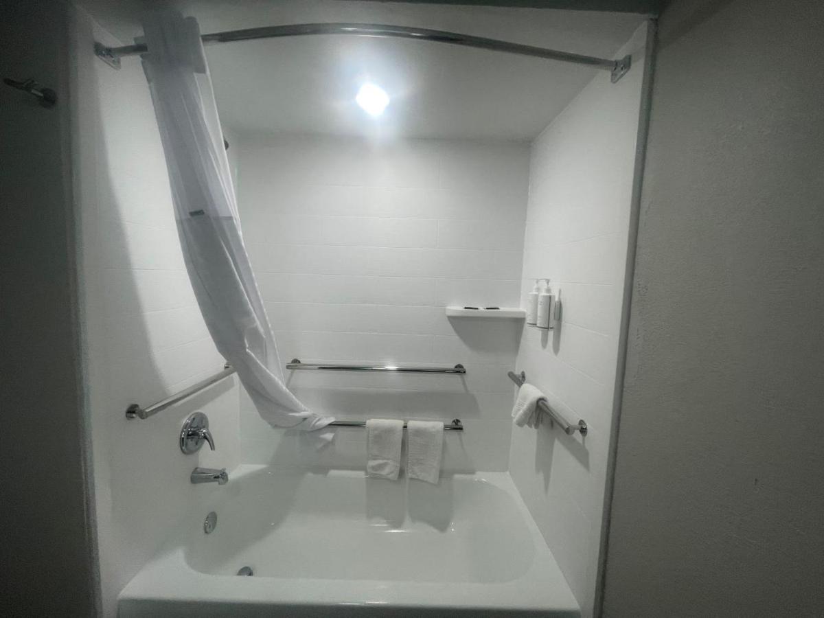 Days Inn by Wyndham Amarillo - Medical Center - image 6