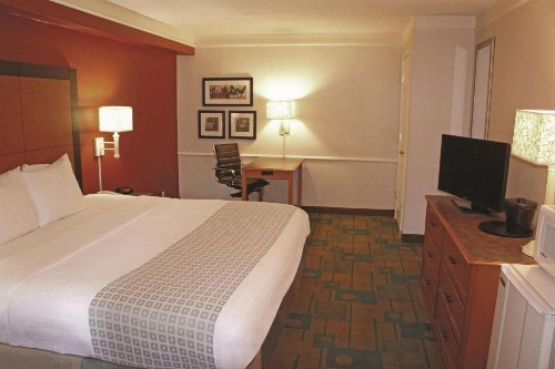 La Quinta Inn by Wyndham Amarillo Mid-City - image 15