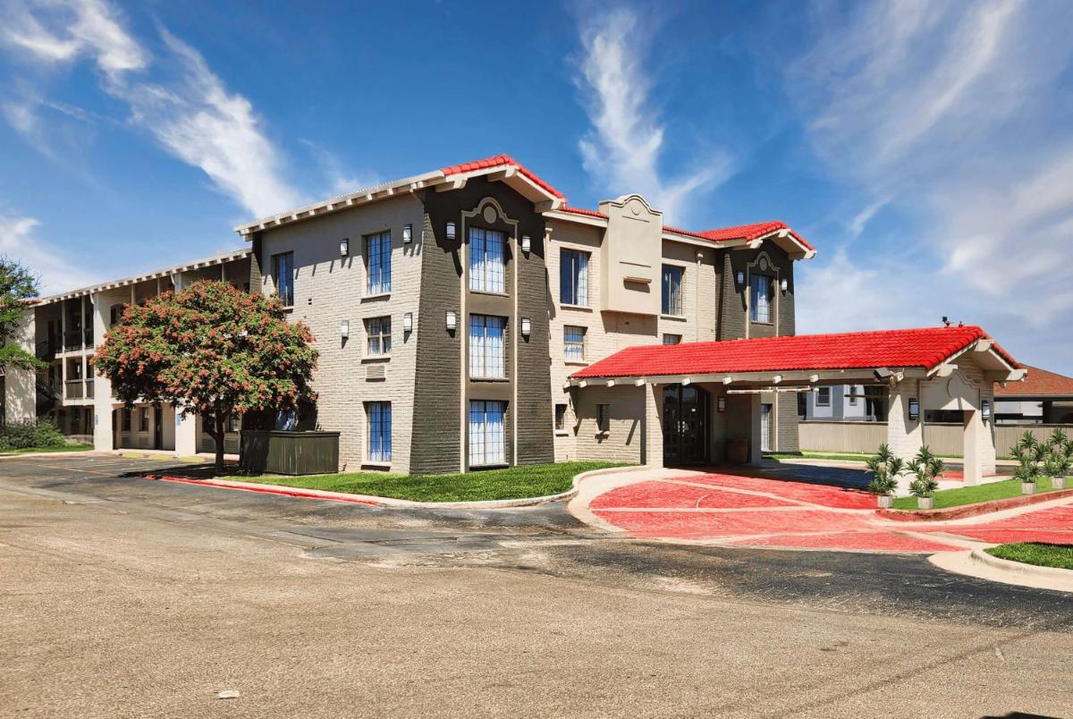La Quinta Inn by Wyndham Amarillo West Medical Center - main image