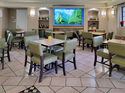 La Quinta Inn by Wyndham Amarillo West Medical Center - image 18