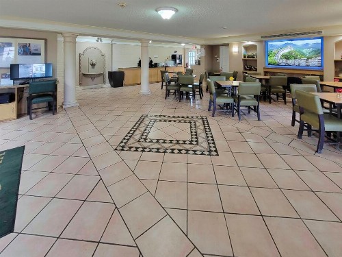 La Quinta Inn by Wyndham Amarillo West Medical Center - image 37