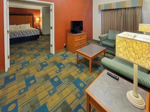 La Quinta Inn by Wyndham Amarillo West Medical Center - image 44