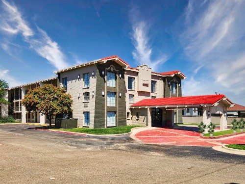 La Quinta Inn by Wyndham Amarillo West Medical Center - image 8