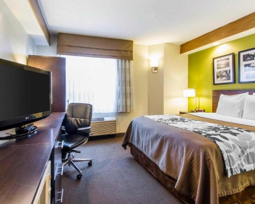 Sleep Inn Airport - image 12