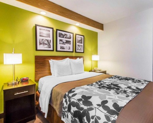 Sleep Inn Airport - image 13