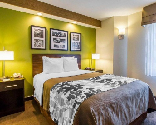 Sleep Inn Airport - image 14