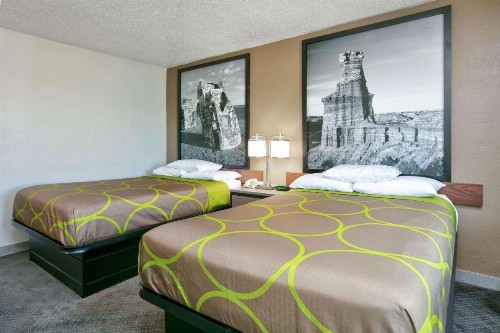 Super 8 by Wyndham Amarillo - image 17