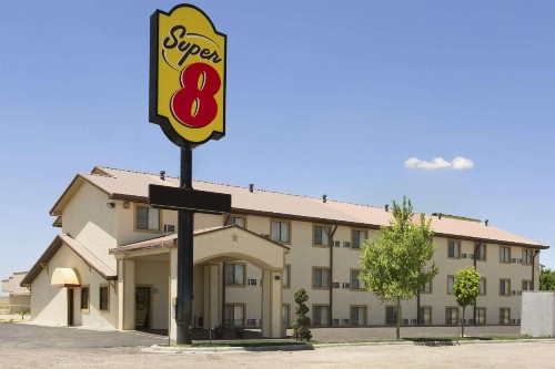 Super 8 by Wyndham Amarillo - image 2