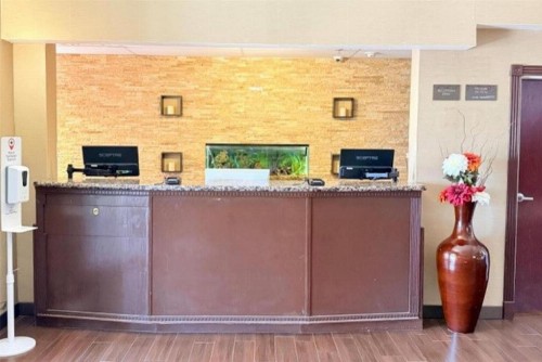 Comfort Suites Amarillo - image 9