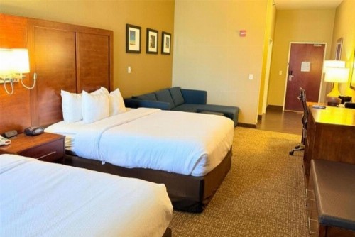 Comfort Suites Amarillo - image 13