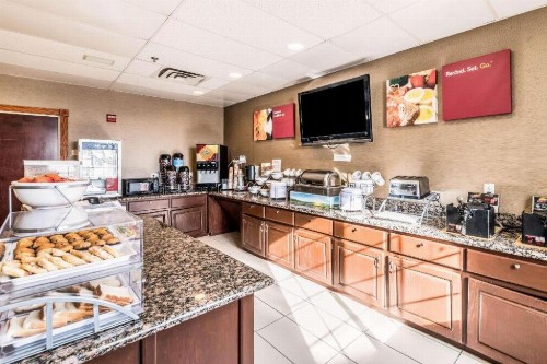 Comfort Suites Amarillo - image 4