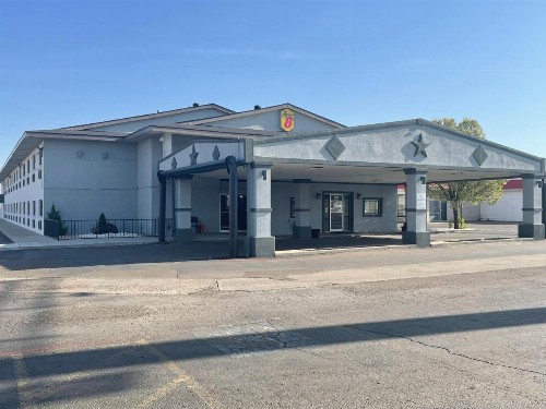 Super 8 by Wyndham Amarillo Central TX - image 16