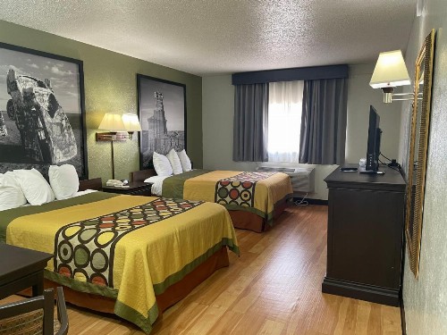 Super 8 by Wyndham Amarillo Central TX - image 17