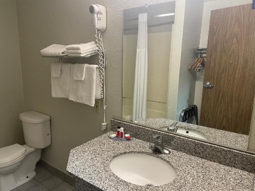 Super 8 by Wyndham Amarillo Central TX - image 19