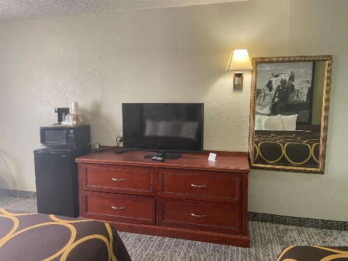 Super 8 by Wyndham Amarillo Central TX - image 23