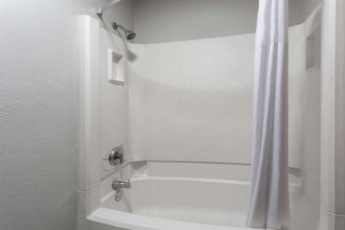 Super 8 by Wyndham Amarillo Central TX - image 29