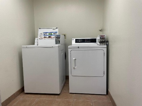 Super 8 by Wyndham Amarillo Central TX - image 36