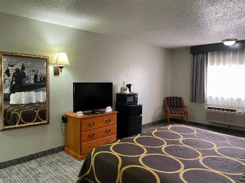 Super 8 by Wyndham Amarillo Central TX - image 50