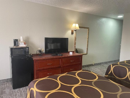 Super 8 by Wyndham Amarillo Central TX - image 8