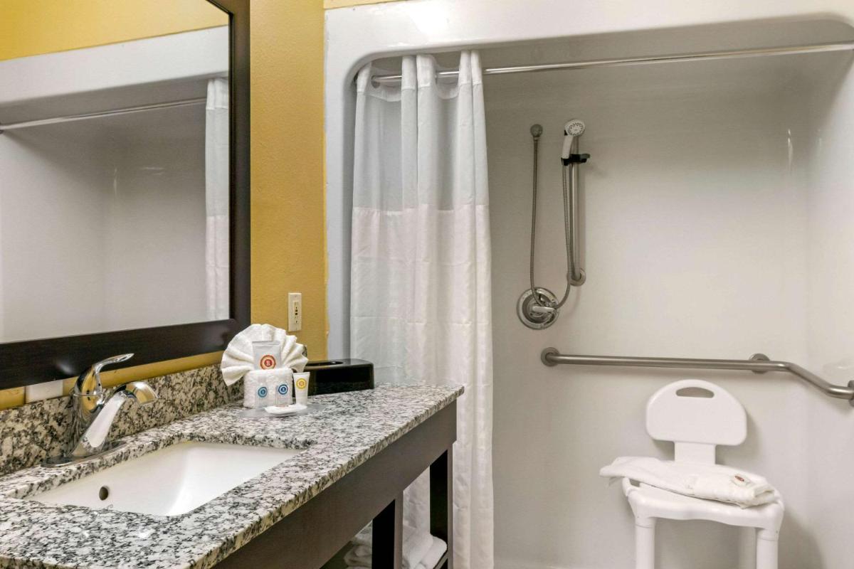 Comfort Inn & Suites Amarillo - image 6