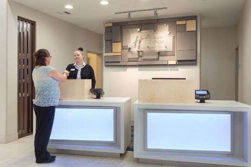 Holiday Inn Express Hotel & Suites Amarillo an IHG Hotel - image 11