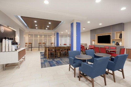 Holiday Inn Express Hotel & Suites Amarillo an IHG Hotel - image 3