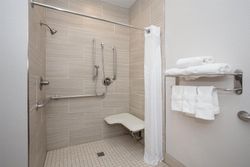 Holiday Inn Express Hotel & Suites Amarillo an IHG Hotel - image 4