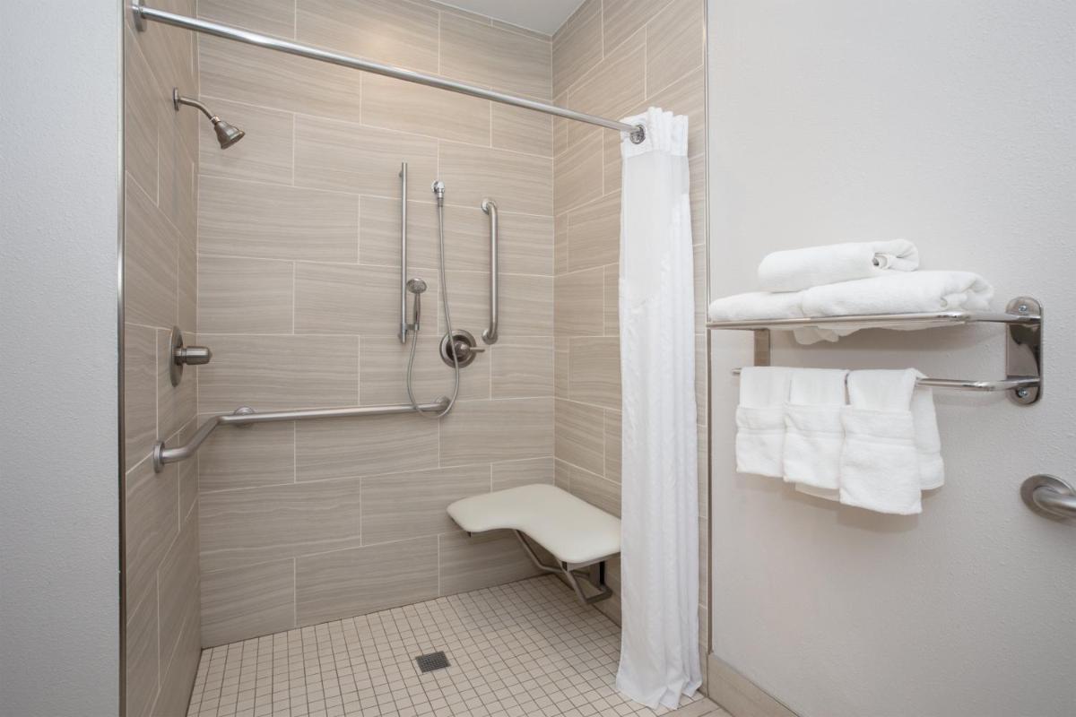 Holiday Inn Express Hotel & Suites Amarillo an IHG Hotel - image 4