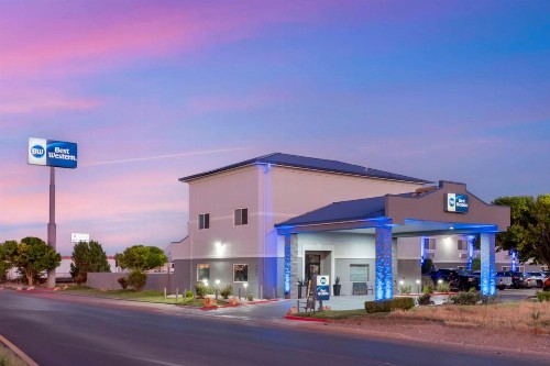 Best Western Santa Fe Inn - image 25